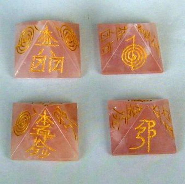 Imagen de PIRAMIDE REIKI CUARZO ROSA