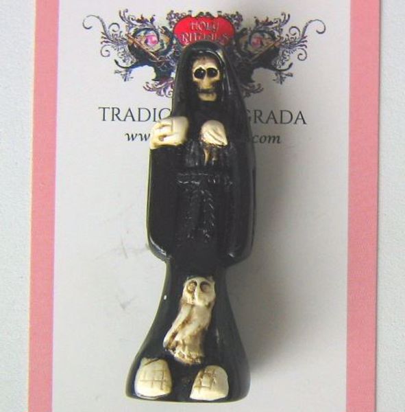 Imagen de Santa Muerte negra con búho 65 mms 